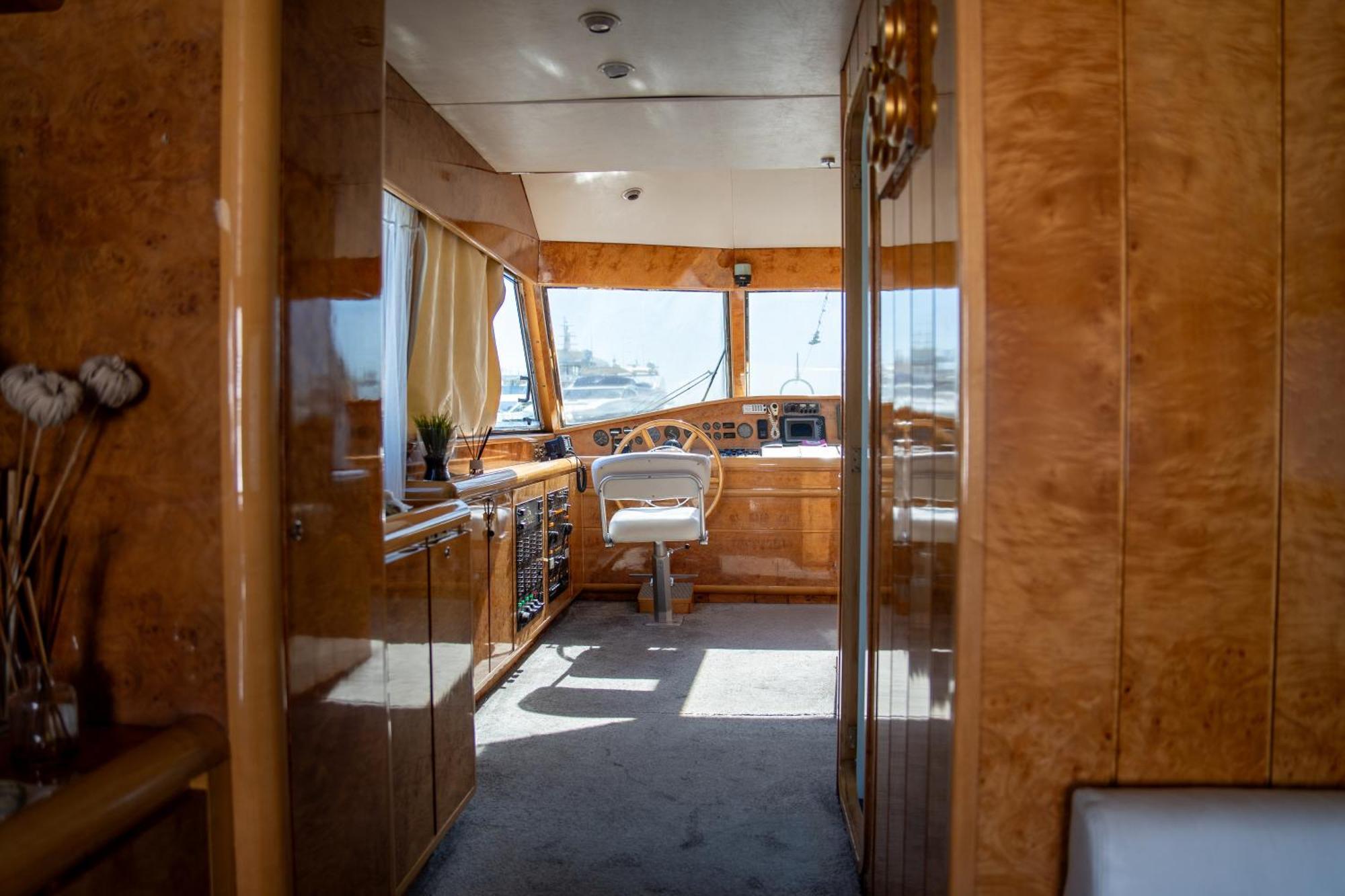 Boat Aloha Hotel ซานต์อาเตรียเดเบซอซ ภายนอก รูปภาพ