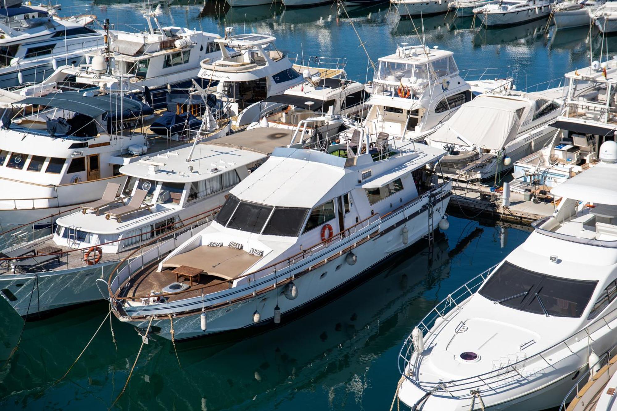 Boat Aloha Hotel ซานต์อาเตรียเดเบซอซ ภายนอก รูปภาพ